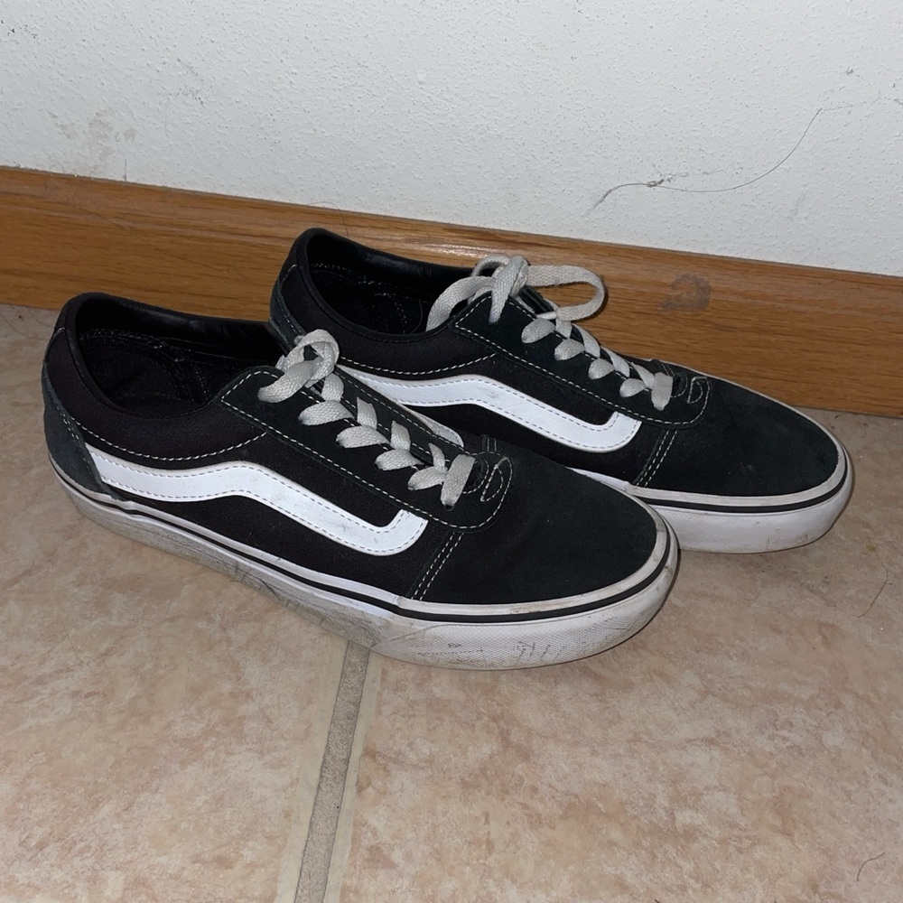 Vans Off The Wall Women’s Black Sneakers